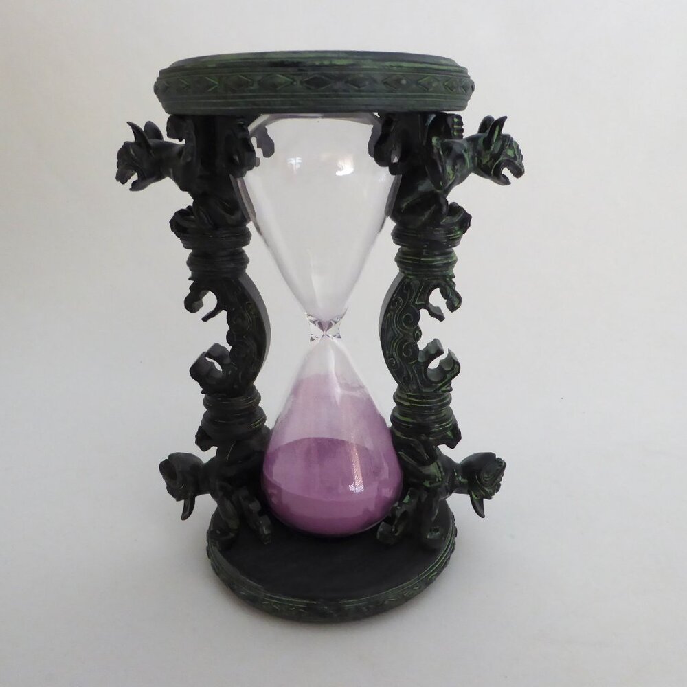 NEW 7” DISNEY HAUNTED MANSION WORKING GOTHIC HOURGLASS - Picture 3 of 13